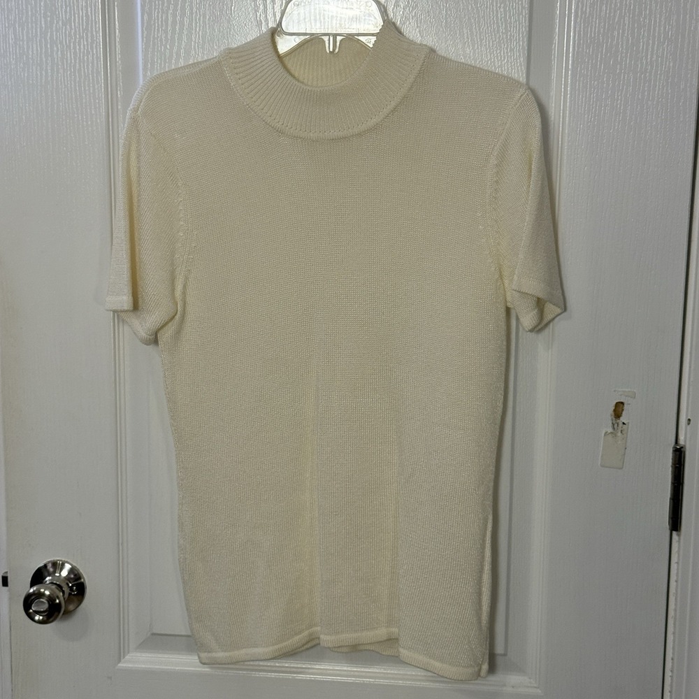 Tahari ASL‎ Women's Cream Sweater Short Sleeve Round Neck Size 8